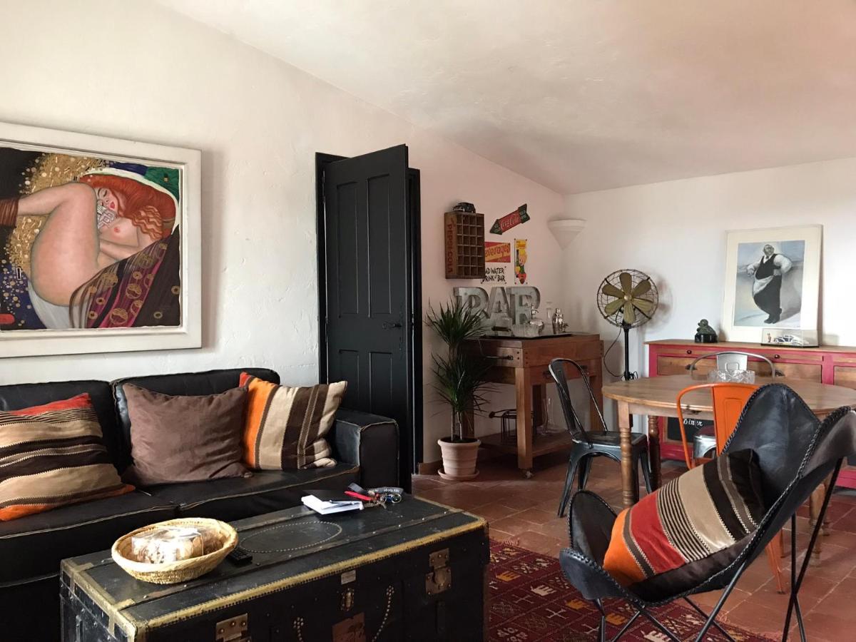 Appartement Derrière l'église à Saint-Paul-de-Vence Extérieur photo