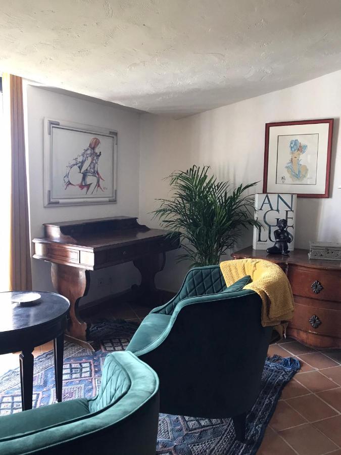 Appartement Derrière l'église à Saint-Paul-de-Vence Extérieur photo