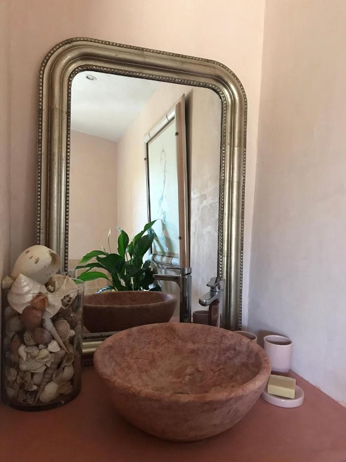Appartement Derrière l'église à Saint-Paul-de-Vence Extérieur photo