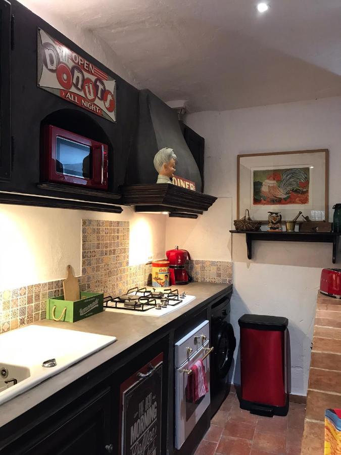 Appartement Derrière l'église à Saint-Paul-de-Vence Extérieur photo
