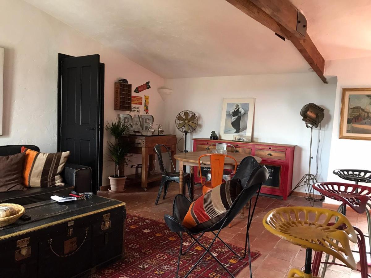Appartement Derrière l'église à Saint-Paul-de-Vence Extérieur photo